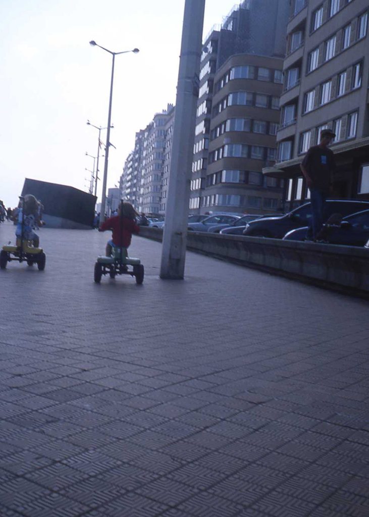 Sébastien Magne_ EKTA. PEOPLE ARE STRANGE 89